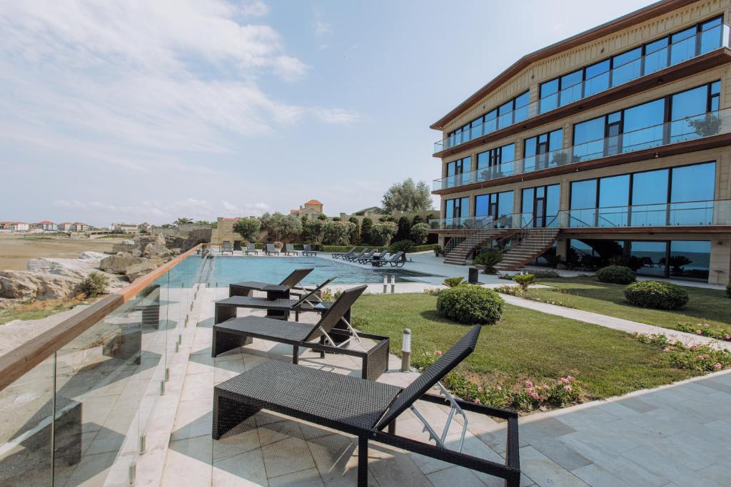 Slide Villa OHO